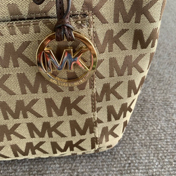 Michae Kors medium canvas tote bag - Picture 3 of 15